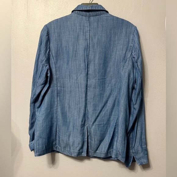 NWOT Lands' End Classic Blue Denim Jacket - Picture 2 of 9
